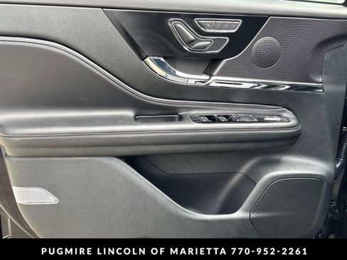 New 2026 Lincoln Corsair Premiere image 10