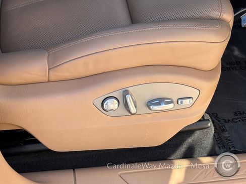 Used 2022 Porsche Macan image 13