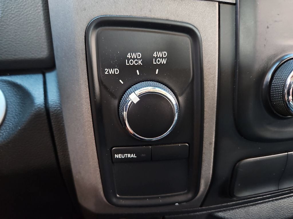 Used 2016 RAM 1500 4x4 Crew Cab w/ Protection Group image 24