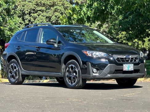 Used 2023 Subaru Crosstrek 2.0i Premium AWD/4WD image 9
