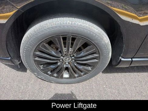 Used 2023 Toyota Venza Nightshade AWD/4WD image 4