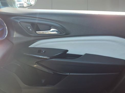 Used 2025 Chevrolet Trax LT w/ Driver Confidence Package image 24