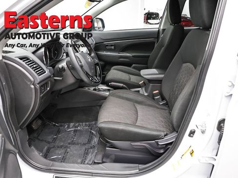 Used 2024 Mitsubishi Outlander Sport LE image 14