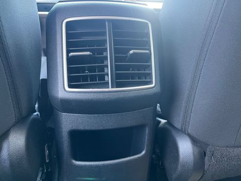 Used 2025 Kia Sportage LX FWD image 23