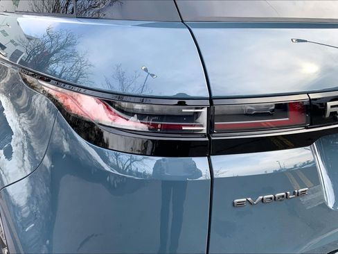 New 2026 Land Rover Range Rover Evoque S AWD/4WD image 14