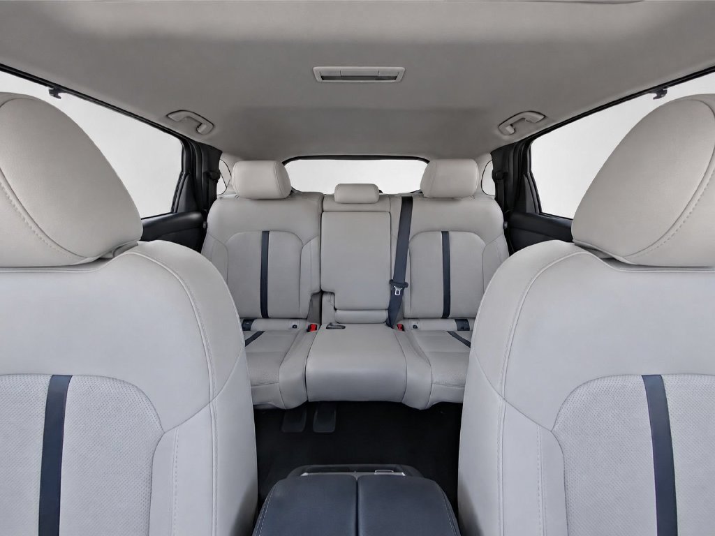 Used 2024 MAZDA CX-90 Plug-In Hybrid w/ Preferred AWD/4WD image 25