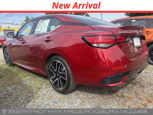 Used 2025 Nissan Sentra SR w/ SR Premium Package FWD image 4