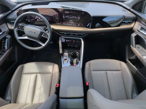 Used 2025 Audi Q5 Premium Plus w/ Premium Plus AWD/4WD image 29