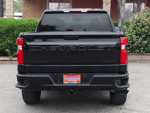 Used 2025 Chevrolet Silverado 1500 Custom w/ Turbomax Blackout Package RWD image 7