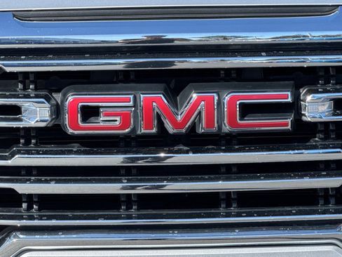 Used 2021 GMC Sierra 1500 SLT image 42