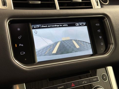 Used 2016 Land Rover Range Rover Sport HSE image 17