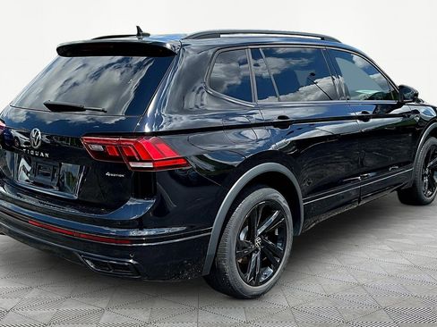 Used 2024 Volkswagen Tiguan SE R-Line AWD/4WD image 6