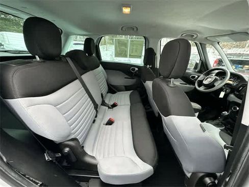 Used 2014 FIAT 500L Easy image 19