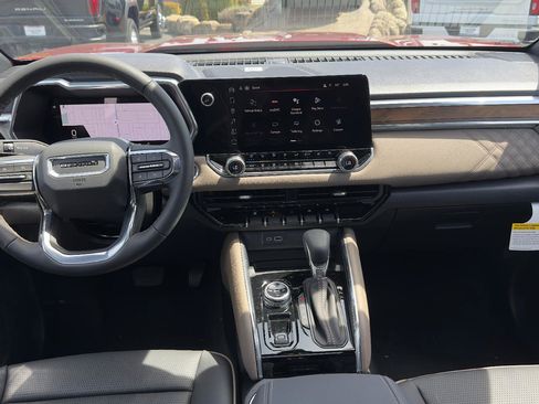 New 2026 GMC Canyon Denali AWD/4WD image 11