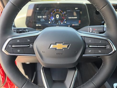 New 2027 Chevrolet Equinox LT w/ Convenience Package II FWD image 34