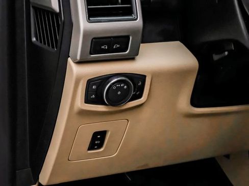 Used 2017 Ford F150 Lariat RWD image 22