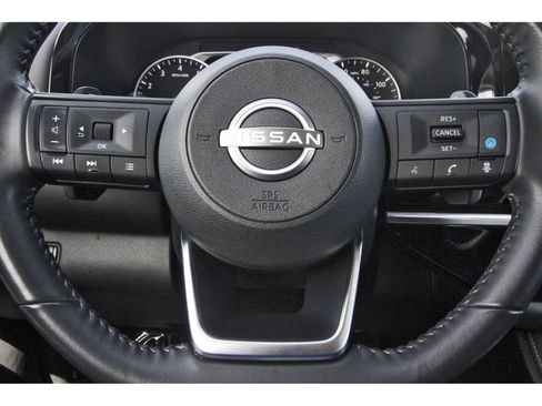 Used 2024 Nissan Pathfinder SV FWD image 18