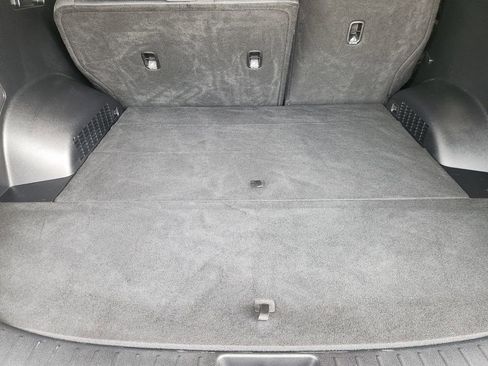 Used 2019 Hyundai Santa Fe SEL FWD image 34
