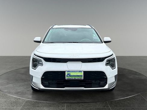 Used 2023 Kia Niro Wave FWD image 2
