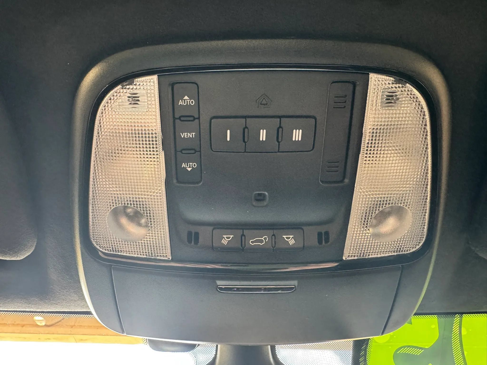 Used 2022 Dodge Durango R/T RWD image 17
