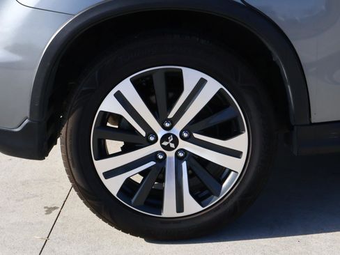 Used 2022 Mitsubishi Outlander Sport SE image 8