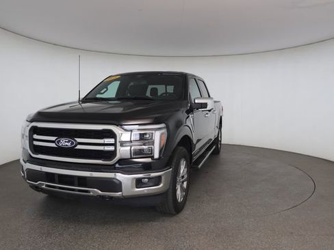 Used 2025 Ford F150 Lariat w/ Equipment Group 501A Mid AWD/4WD image 32