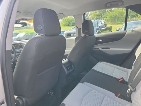 Used 2019 Chevrolet Equinox LS FWD image 16