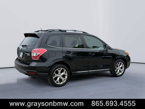 Used 2015 Subaru Forester 2.5i Touring AWD/4WD image 3