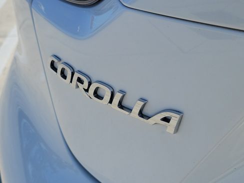 Used 2024 Toyota Corolla LE FWD image 10