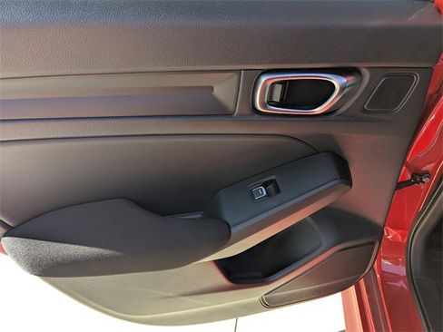 Used 2025 Honda Civic Sport image 10