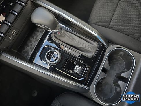 Used 2025 GMC Canyon Elevation w/ Convenience Package image 23