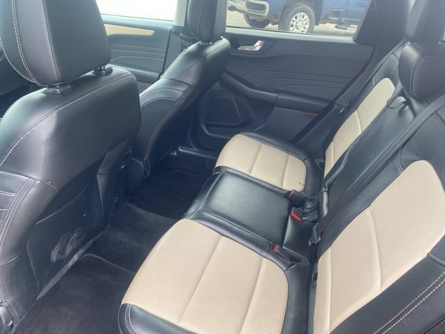 Used 2022 Ford Escape Titanium w/ Titanium Elite Package AWD/4WD image 11