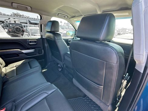 Used 2018 Chevrolet Silverado 1500 LT w/ All Star Edition image 32