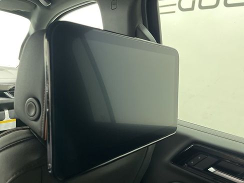 New 2026 GMC Yukon XL AT4 w/ AT4 Premium Plus Package image 7