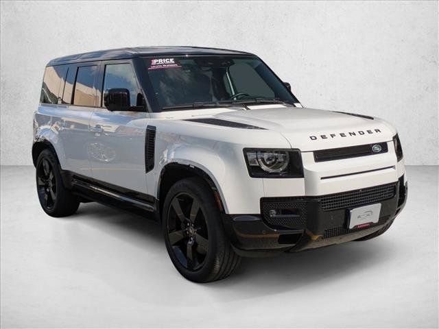 Certified 2025 Land Rover Defender 110 X-Dynamic SE AWD/4WD image 3