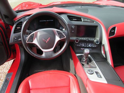 Used 2014 Chevrolet Corvette Stingray Z51 2dr Coupe w/ 3LT Preferred Equipment Group image 9