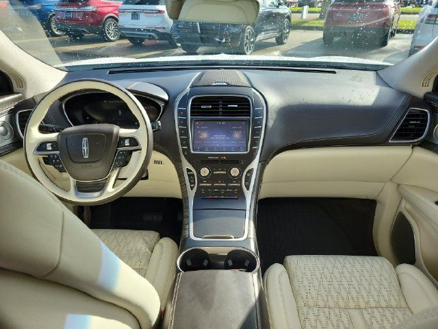 Certified 2019 Lincoln Nautilus Black Label FWD image 19