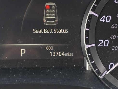 Used 2022 Toyota Highlander Limited image 42