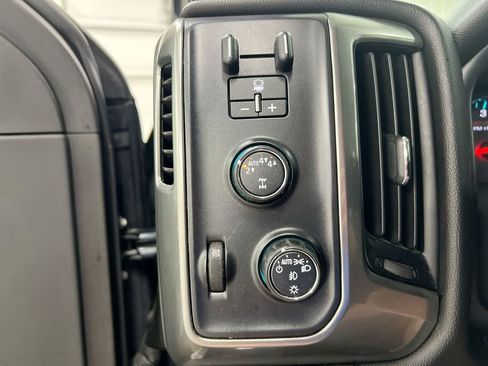 Used 2018 Chevrolet Silverado 1500 LT w/ All Star Edition image 16