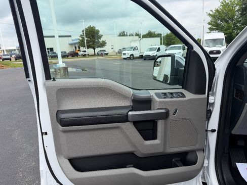 Used 2017 Ford F150 XLT w/ Equipment Group 302A Luxury RWD image 29
