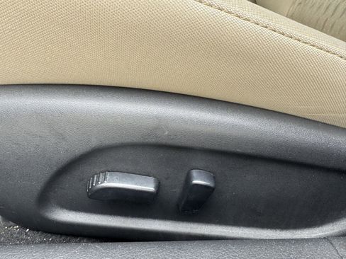 Used 2016 Nissan Altima 2.5 S w/ Power Driver Seat Package image 7