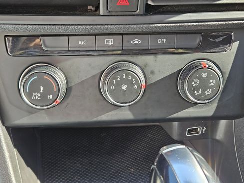 Used 2019 Volkswagen Jetta S w/ Driver Assistance Package FWD image 24