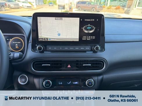 Certified 2023 Hyundai Kona Limited FWD image 9