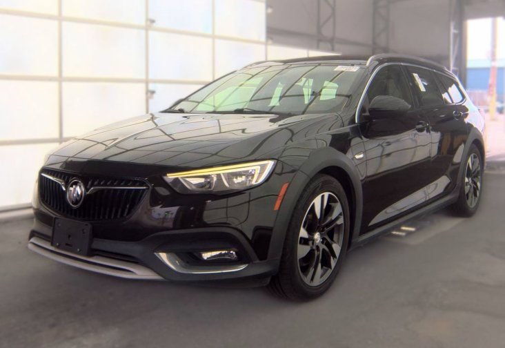 Used 2019 Buick Regal Essence w/ Sights and Sounds Package AWD/4WD image 1