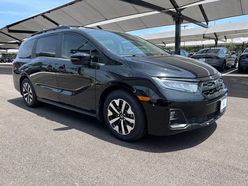 New 2026 Honda Odyssey EX-L image 2