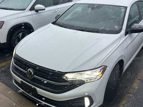Certified 2023 Volkswagen Jetta Sport image 1