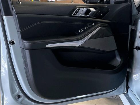 Certified 2025 BMW X5 M60i w/ Executive Package image 20