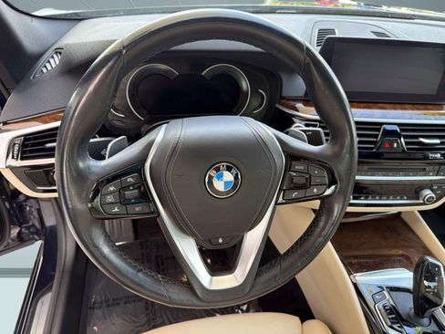 Used 2019 BMW 530i xDrive AWD/4WD image 29