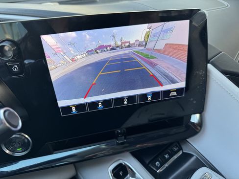 Used 2023 Chevrolet Corvette Stingray Premium Cpe w/ Z51 Performance Package image 21