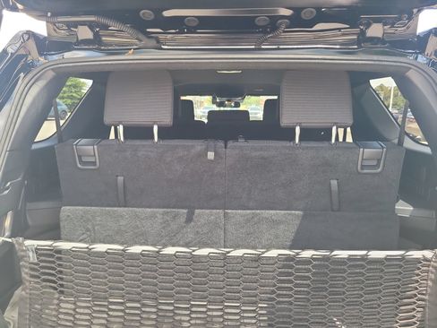 Used 2025 Toyota 4Runner SR5 AWD/4WD image 25